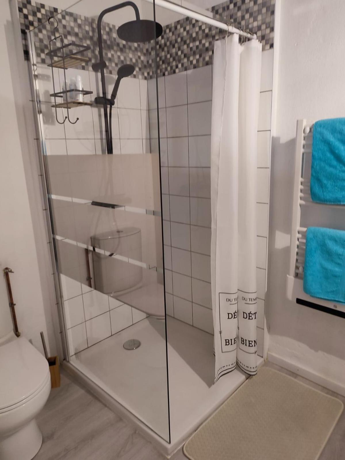 Les Oliviers Apartman Caumont-sur-Durance Kültér fotó