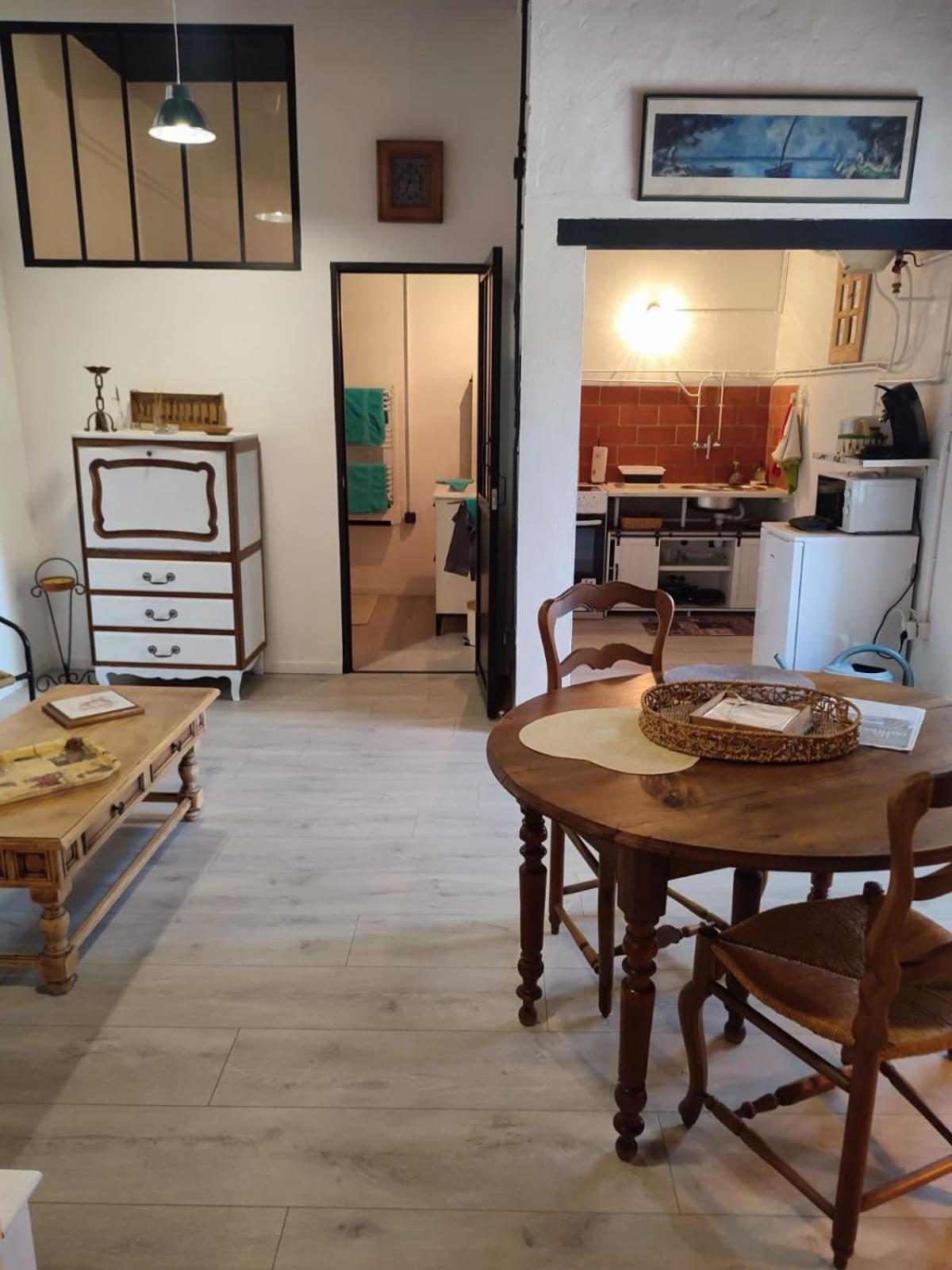 Les Oliviers Apartman Caumont-sur-Durance Kültér fotó